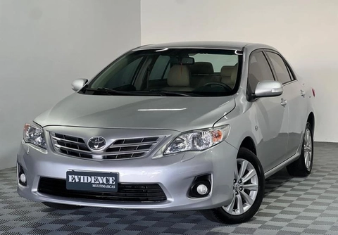 Toyota Corolla 2012 Prata — foto 1 de 3