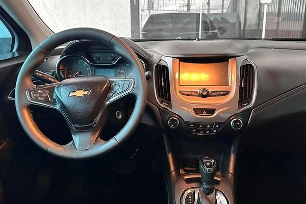 imagem-https://www.socarrao.com.br/sc-vehicle-images-prod/2629619/1788189022526-8278664_15_B_f621387107.jpeg