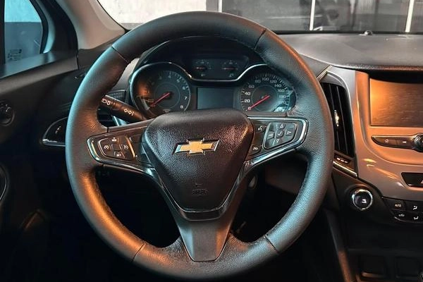 imagem-https://www.socarrao.com.br/sc-vehicle-images-prod/2629619/1788189022529-8278664_17_B_f918fe75f0.jpeg