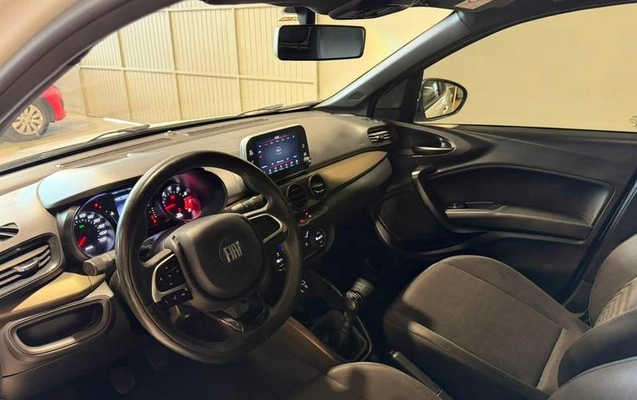 imagem-https://www.socarrao.com.br/sc-vehicle-images-prod/2629973/1786652597703-8268118_3_B_5ce0ab4430.jpeg