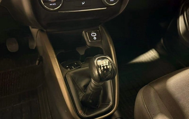 imagem-https://www.socarrao.com.br/sc-vehicle-images-prod/2629973/1786652597707-8268118_0_B_f54df7cc3f.jpeg
