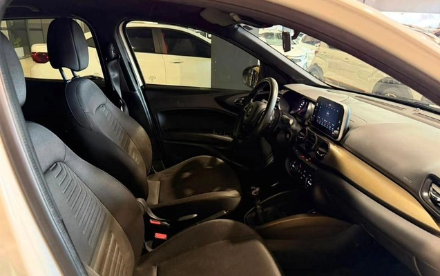 imagem-https://www.socarrao.com.br/sc-vehicle-images-prod/2629973/1786652597712-8268118_5_B_7ccb8e7093.jpeg