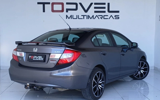 imagem-https://www.socarrao.com.br/sc-vehicle-images-prod/2630249/1784054567479-003_93588f047d2fdf52f7fd473c2c520c6c.jpeg