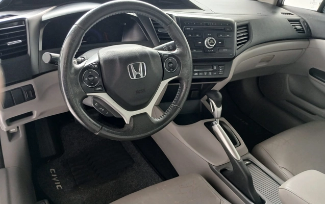 imagem-https://www.socarrao.com.br/sc-vehicle-images-prod/2630249/1784054567481-003_0d18beea21d9a7d14f427f8664b5a876.jpeg