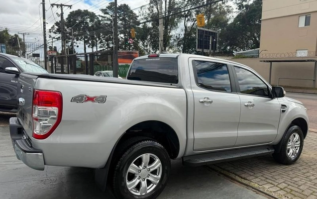 imagem-https://www.socarrao.com.br/sc-vehicle-images-prod/2630945/1784225449177-8279111_2_B_1d74e60644.jpeg