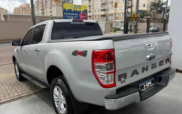 imagem-https://www.socarrao.com.br/sc-vehicle-images-prod/2630945/1784225449177-8279111_2_B_4cd1552ebe.jpeg