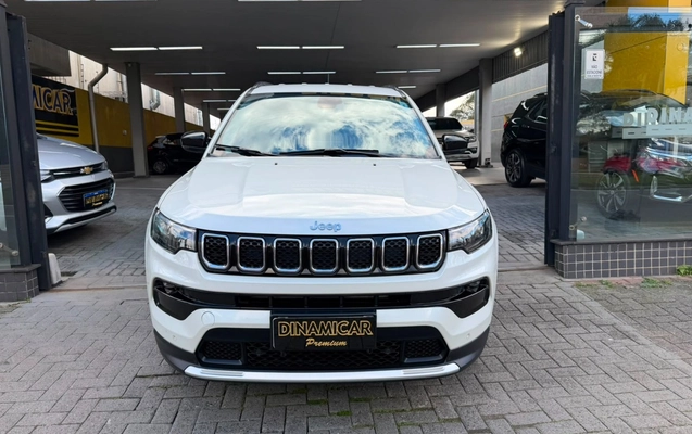 imagem-https://www.socarrao.com.br/sc-vehicle-images-prod/2630987/1784055775431-Ny5qcGVn.jpeg