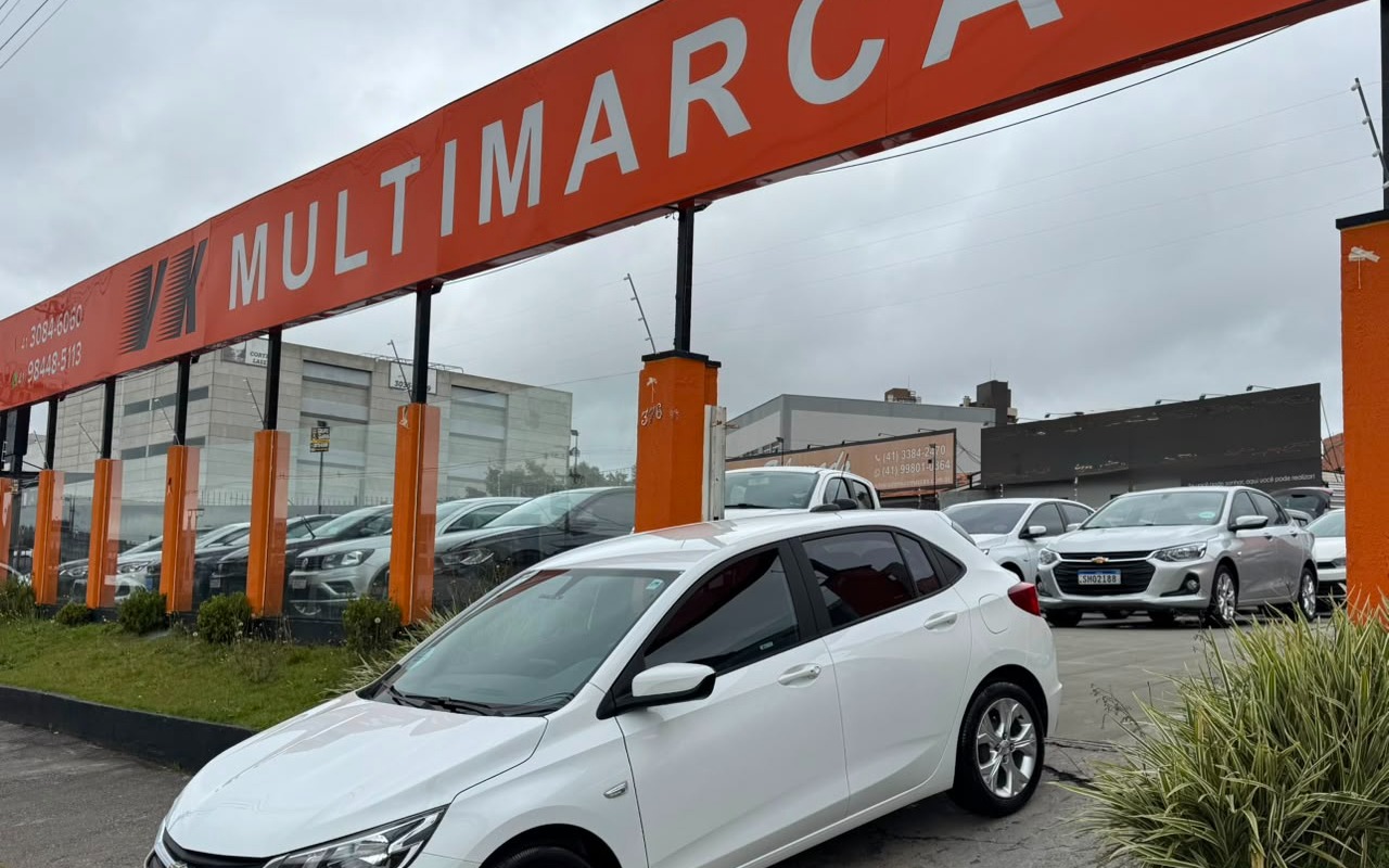 Chevrolet Onix 2024 Branco — foto 1 de 3