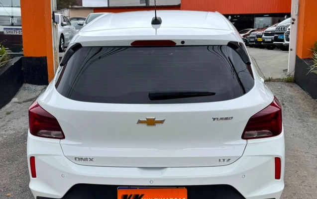 imagem-https://www.socarrao.com.br/sc-vehicle-images-prod/2631038/1784055835986-V2hhdHNBcHAgSW1hZ2UgMjAyNi0wNy0xNCBhdCAxMy40NS4yNSAoNCkuanBlZw.jpeg