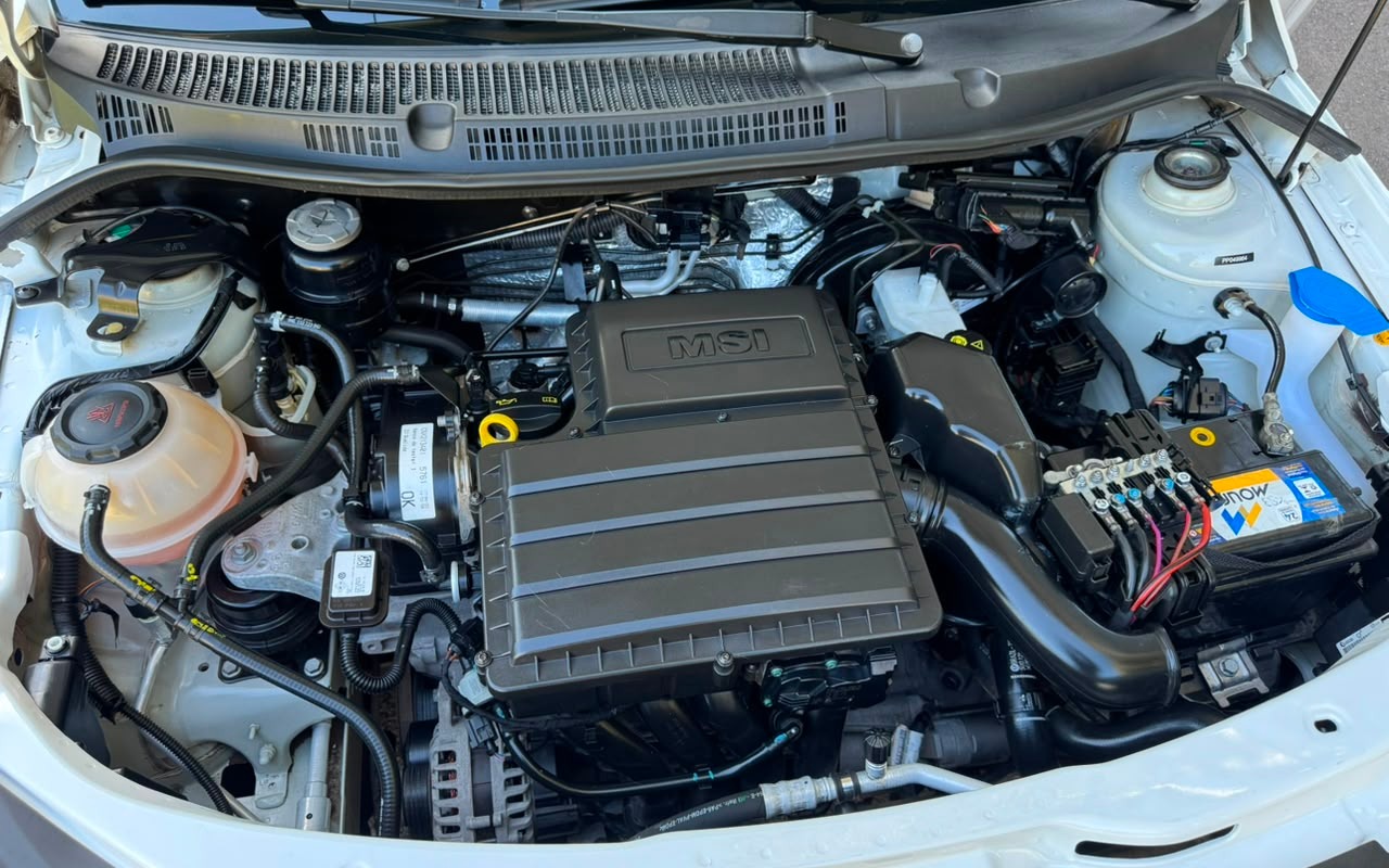 imagem-https://www.socarrao.com.br/sc-vehicle-images-prod/2631138/1784056052951-V2hhdHNBcHAgSW1hZ2UgMjAyNi0wNy0xNCBhdCAxNC40MC4wNCAoMSkuanBlZw.jpeg