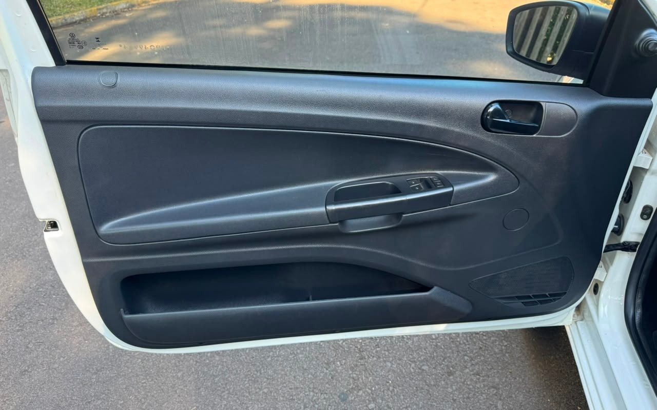 imagem-https://www.socarrao.com.br/sc-vehicle-images-prod/2631138/1784056053138-V2hhdHNBcHAgSW1hZ2UgMjAyNi0wNy0xNCBhdCAxNC40MC4wMy5qcGVn.jpeg