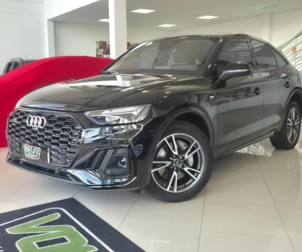 Audi Q5 2022 Preto — foto 1 de 3