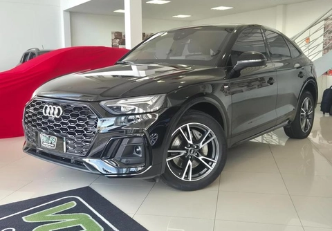 Audi Q5 2022 Preto — foto 1 de 3