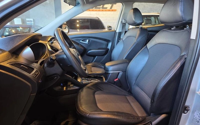imagem-https://www.socarrao.com.br/sc-vehicle-images-prod/2631271/1788296130559-8279317_16_B_d1e3f50a18.jpeg