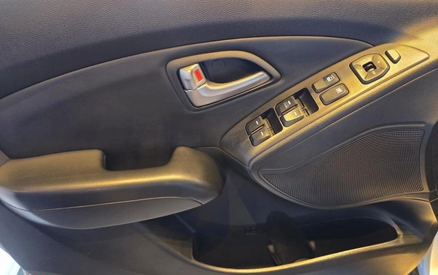 imagem-https://www.socarrao.com.br/sc-vehicle-images-prod/2631271/1788296130561-8279317_18_B_042db5f751.jpeg