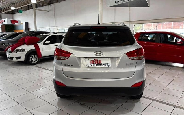 imagem-https://www.socarrao.com.br/sc-vehicle-images-prod/2631526/1785530918254-8279319_2_B_9ebb5d9816.jpeg