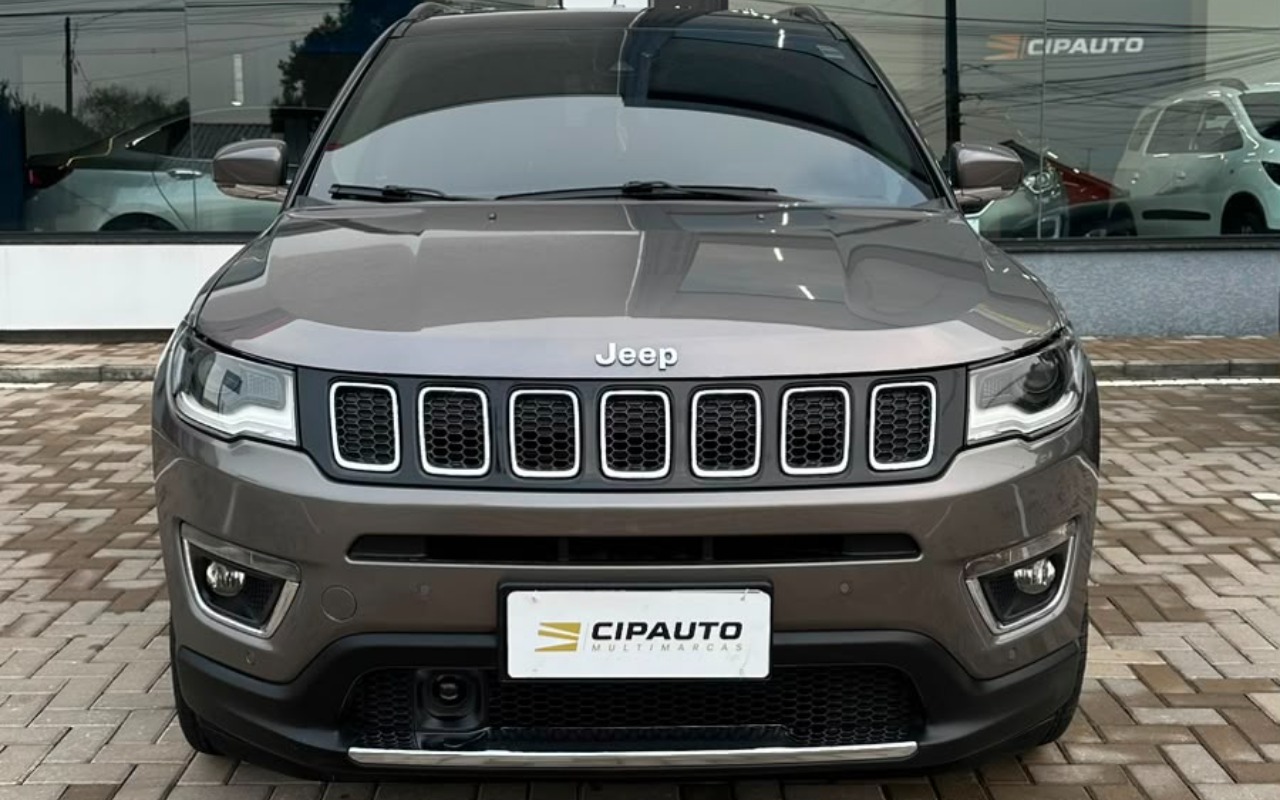 Jeep Compass LIMITED 2.0 4x2 Flex 16V Aut. na cor Cinza em Ponta Grossa / PR - 2631582