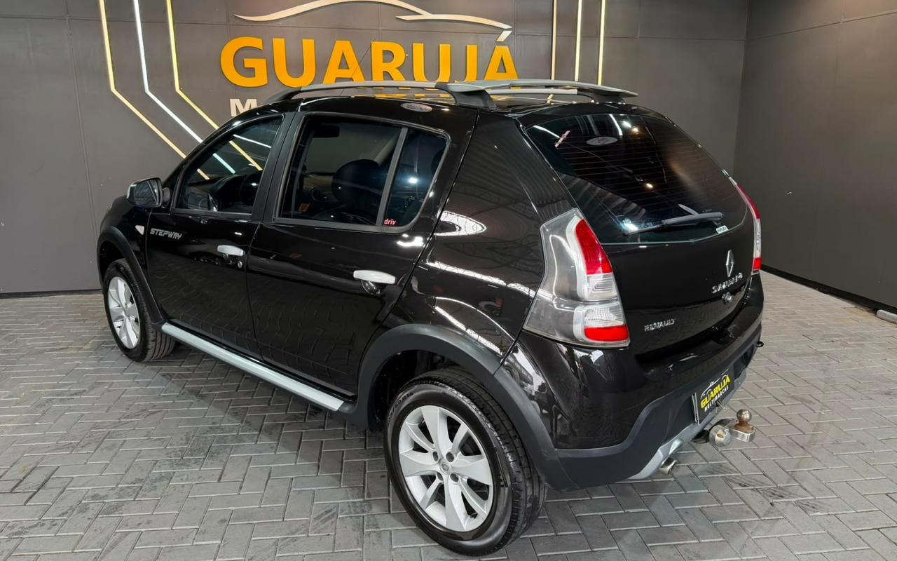 imagem-https://www.socarrao.com.br/sc-vehicle-images-prod/2631778/1784058064283-Ni5qcGVn.jpeg