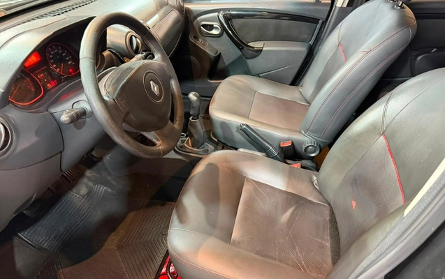 imagem-https://www.socarrao.com.br/sc-vehicle-images-prod/2631778/1784058064778-MTAuanBlZw.jpeg