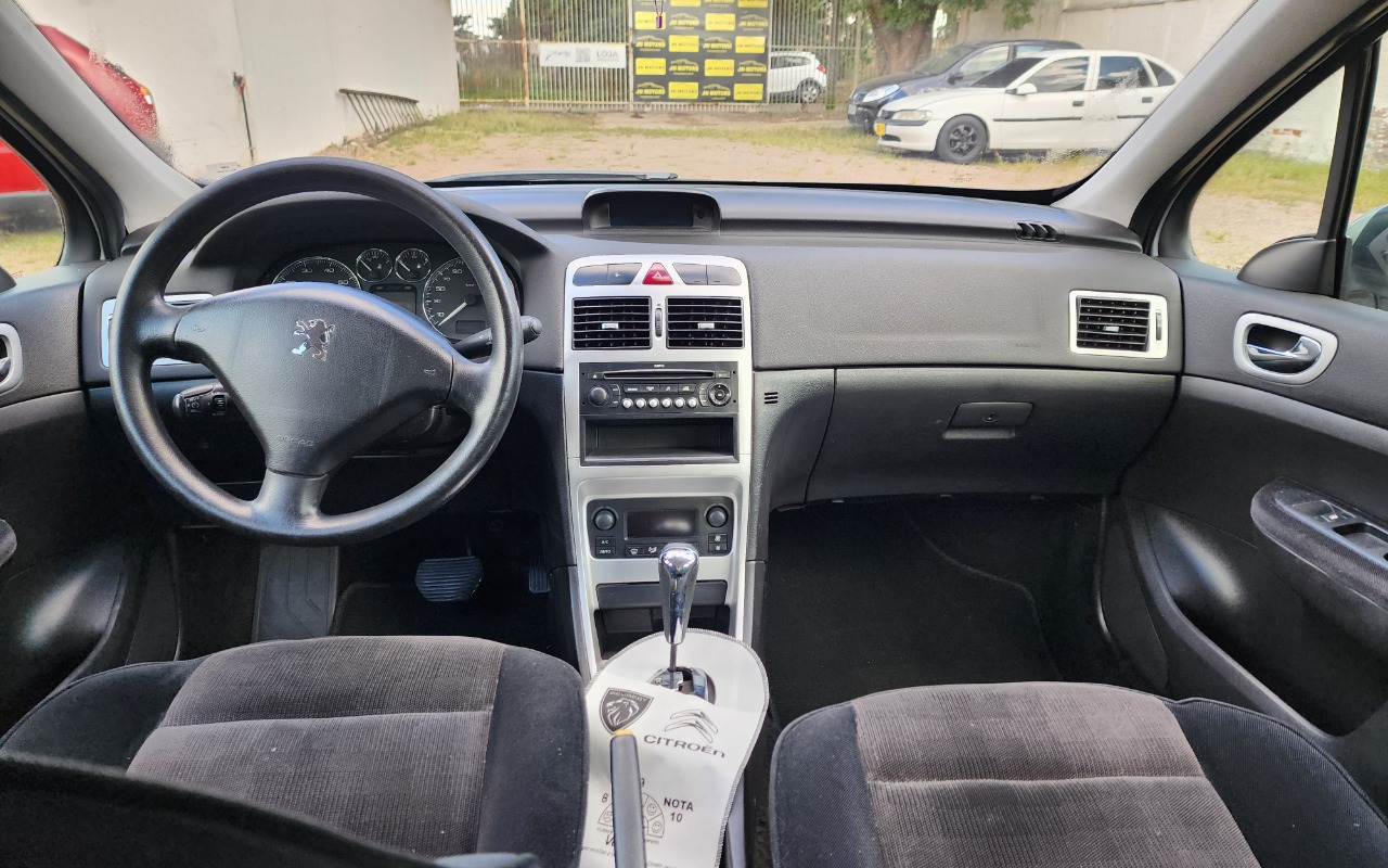 imagem-https://www.socarrao.com.br/sc-vehicle-images-prod/2631871/1784057538000-MjAyNjA0MDFfMTYxODI5LmpwZw.jpg