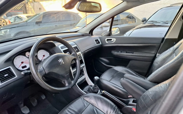 imagem-https://www.socarrao.com.br/sc-vehicle-images-prod/2631988/1784057737020-OS5qcGc.jpg