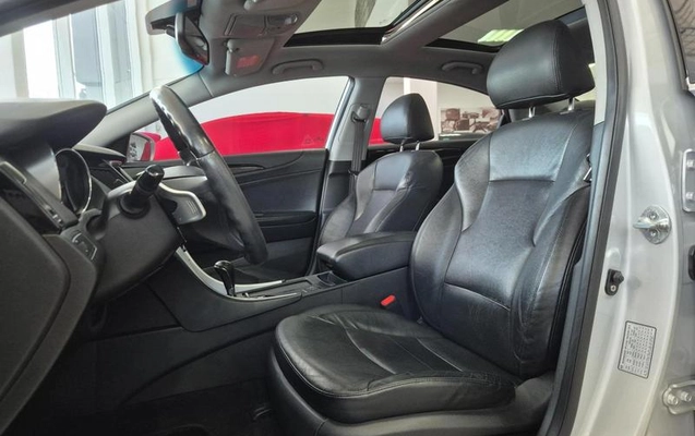 imagem-https://www.socarrao.com.br/sc-vehicle-images-prod/2632932/1790008297901-8277585_7_B_86abc86fa6.jpeg