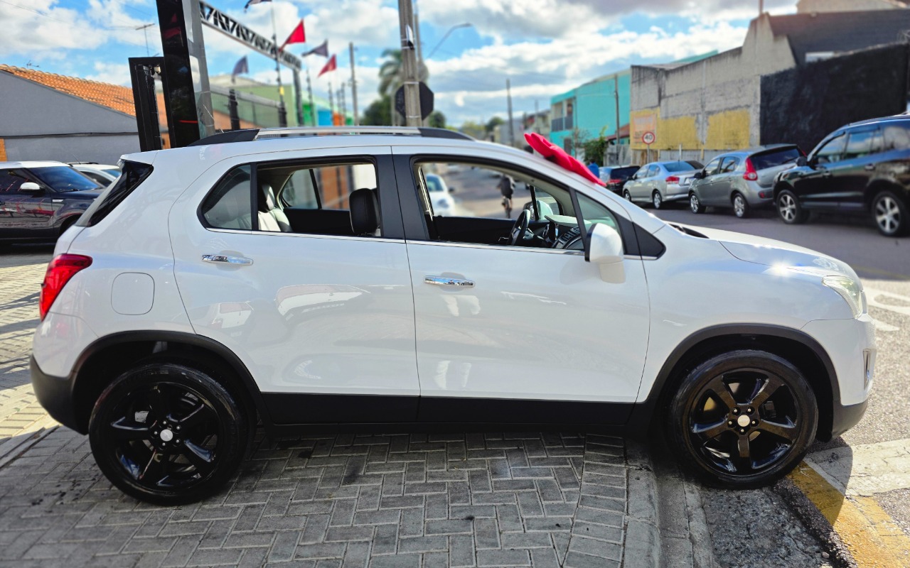 imagem-https://www.socarrao.com.br/sc-vehicle-images-prod/2633035/1784060219201-MjAyNjA3MTRfMTUzNjIxLmpwZw.jpg