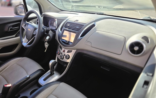 imagem-https://www.socarrao.com.br/sc-vehicle-images-prod/2633035/1784060219602-MjAyNjA3MTRfMTUzODIxLmpwZw.jpg