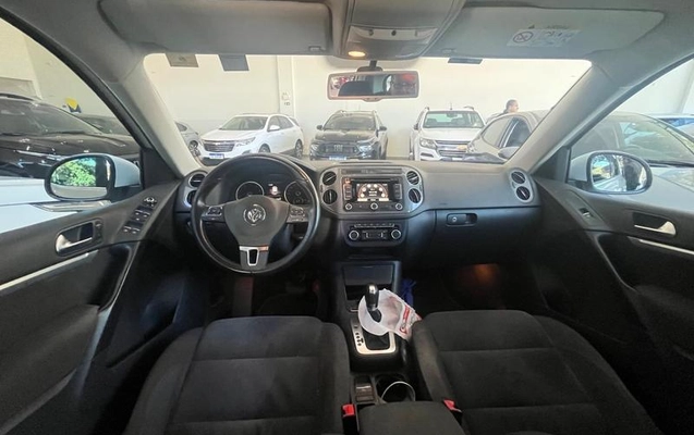 imagem-https://www.socarrao.com.br/sc-vehicle-images-prod/2633079/1789566846279-8279861_10_B_c7939cbb3d.jpeg
