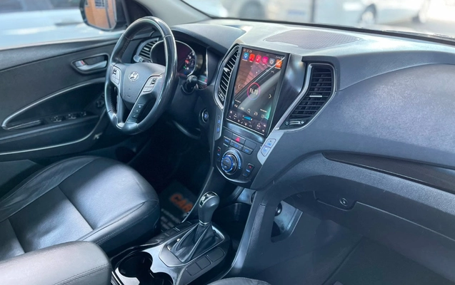 imagem-https://www.socarrao.com.br/sc-vehicle-images-prod/2633390/1784061193755-V2hhdHNBcHAgSW1hZ2UgMjAyNi0wNy0xNCBhdCAxNi41NS4xNSAoMSkuanBlZw.jpeg