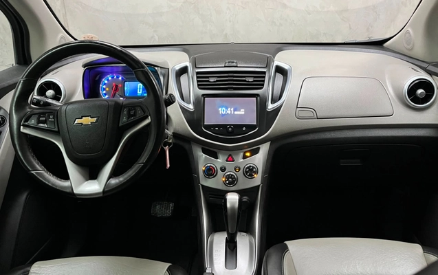 imagem-https://www.socarrao.com.br/sc-vehicle-images-prod/2633893/1790164780002-4e93df88-8123-40bd-b639-74c8e4191345.jpg