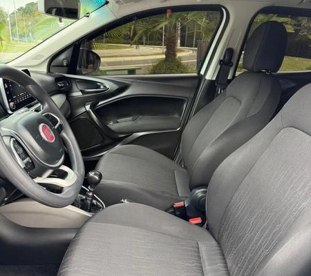 imagem-https://www.socarrao.com.br/sc-vehicle-images-prod/2633946/1784062220212-8212884_12_B_670911b7fa.jpeg
