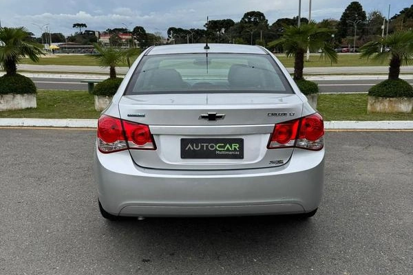imagem-https://www.socarrao.com.br/sc-vehicle-images-prod/2633984/1784062273897-8190762_8_B_bfa415544e.jpeg