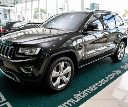 Jeep Grand Cherokee 2015 Preto — foto 1 de 3