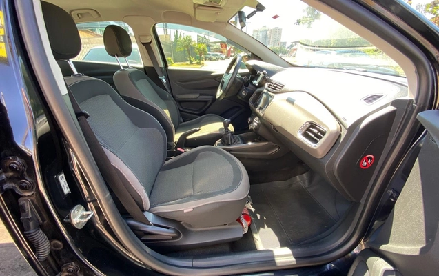imagem-https://www.socarrao.com.br/sc-vehicle-images-prod/26398/1775507336712-OS5qcGVn.jpeg