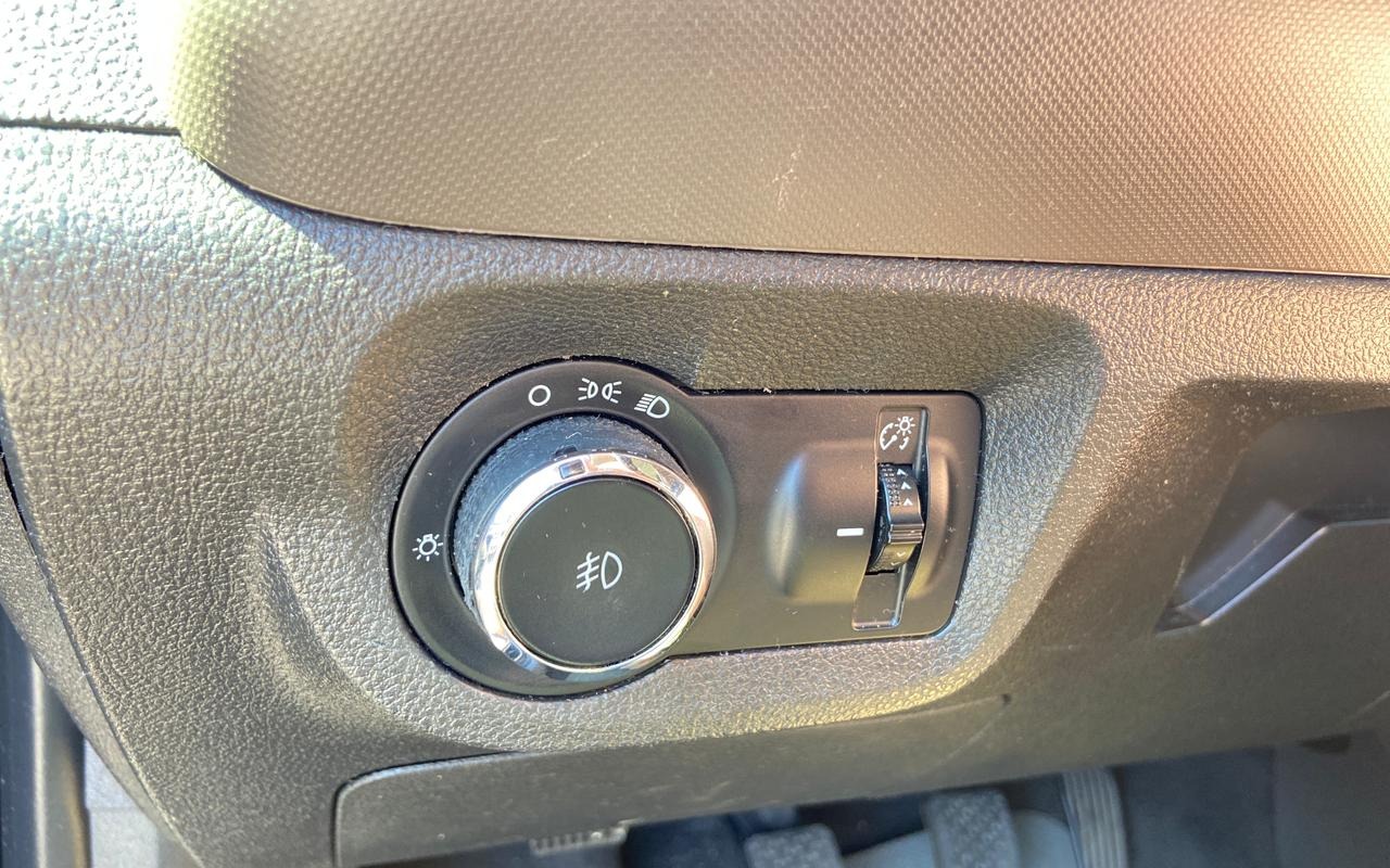 imagem-https://www.socarrao.com.br/sc-vehicle-images-prod/26398/1775507337037-V2hhdHNBcHAgSW1hZ2UgMjAyNi0wNC0wNiBhdCAxNy4xOC4zMCAoMykuanBlZw.jpeg