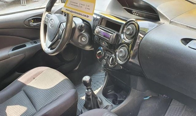 imagem-https://www.socarrao.com.br/sc-vehicle-images-prod/26476/1769988423796-7202687OR_1767638316_99_950.jpg