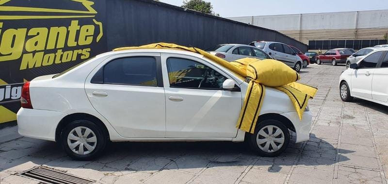 imagem-https://www.socarrao.com.br/sc-vehicle-images-prod/26476/1769988423797-7202687OR_1767638316_57_850.jpg
