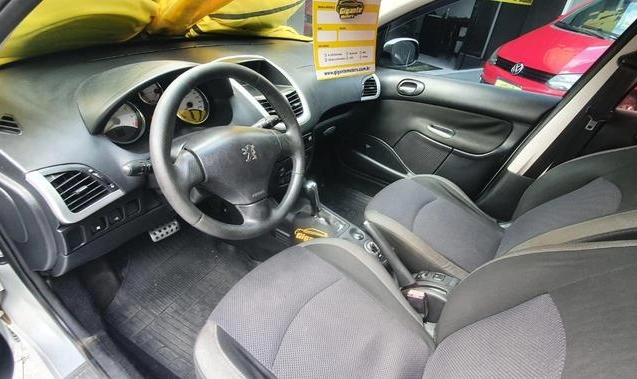 imagem-https://www.socarrao.com.br/sc-vehicle-images-prod/26492/1791202664586-7748213_13_B_af4e985b21.jpeg