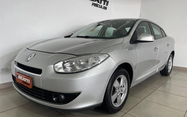 imagem-https://www.socarrao.com.br/sc-vehicle-images-prod/26521/1784146462293-7426665_3_B_190680c82c.jpeg