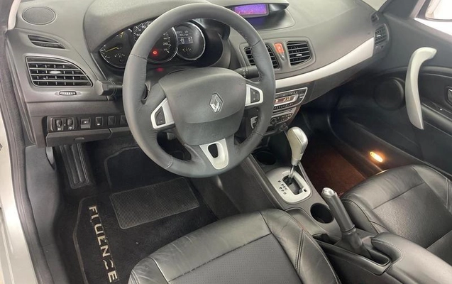 imagem-https://www.socarrao.com.br/sc-vehicle-images-prod/26521/1784146462304-7426665_11_B_94366a04af.jpeg