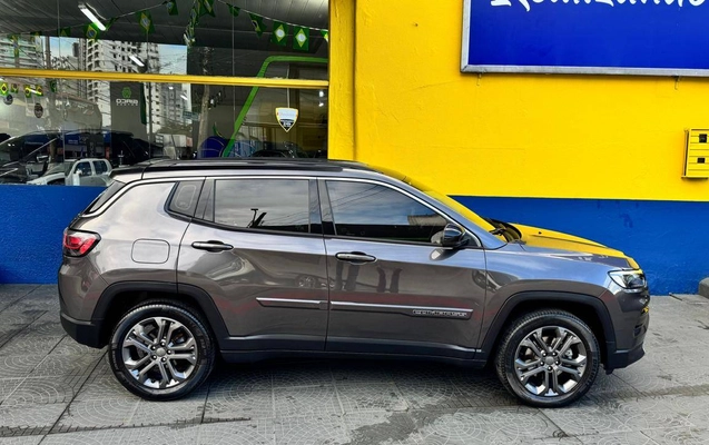 imagem-https://www.socarrao.com.br/sc-vehicle-images-prod/2653717/1788266899395-829d81d3d7054369a3ff0ab1f27df874_1784119018043.jpg