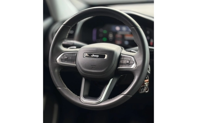 imagem-https://www.socarrao.com.br/sc-vehicle-images-prod/2654223/1784120783054-4_015454.jpg
