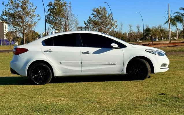 imagem-https://www.socarrao.com.br/sc-vehicle-images-prod/2654260/1784911903604-8279931_0_B_7e879b97d4.jpeg