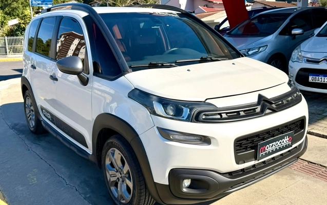 imagem-https://www.socarrao.com.br/sc-vehicle-images-prod/2654409/1784122671509-003_c4924cada8fca46ab81a44fc7c89555d.jpeg