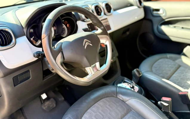 imagem-https://www.socarrao.com.br/sc-vehicle-images-prod/2654409/1784122671518-003_b0b17b4ee8862581d0443ba042a079f2.jpeg