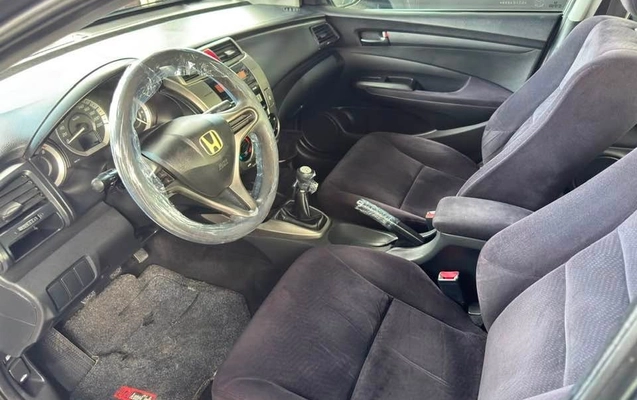 imagem-https://www.socarrao.com.br/sc-vehicle-images-prod/2655060/1784122525215-c345f153-b54a-4939-ab51-0f770faa3875.jpg