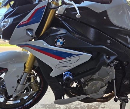 BMW S 1000 R 2018 Branco — foto 1 de 3
