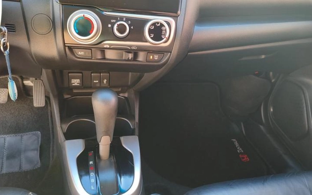 imagem-https://www.socarrao.com.br/sc-vehicle-images-prod/2655552/1784123470071-8266826_11_B_54ec51fe3d.jpeg