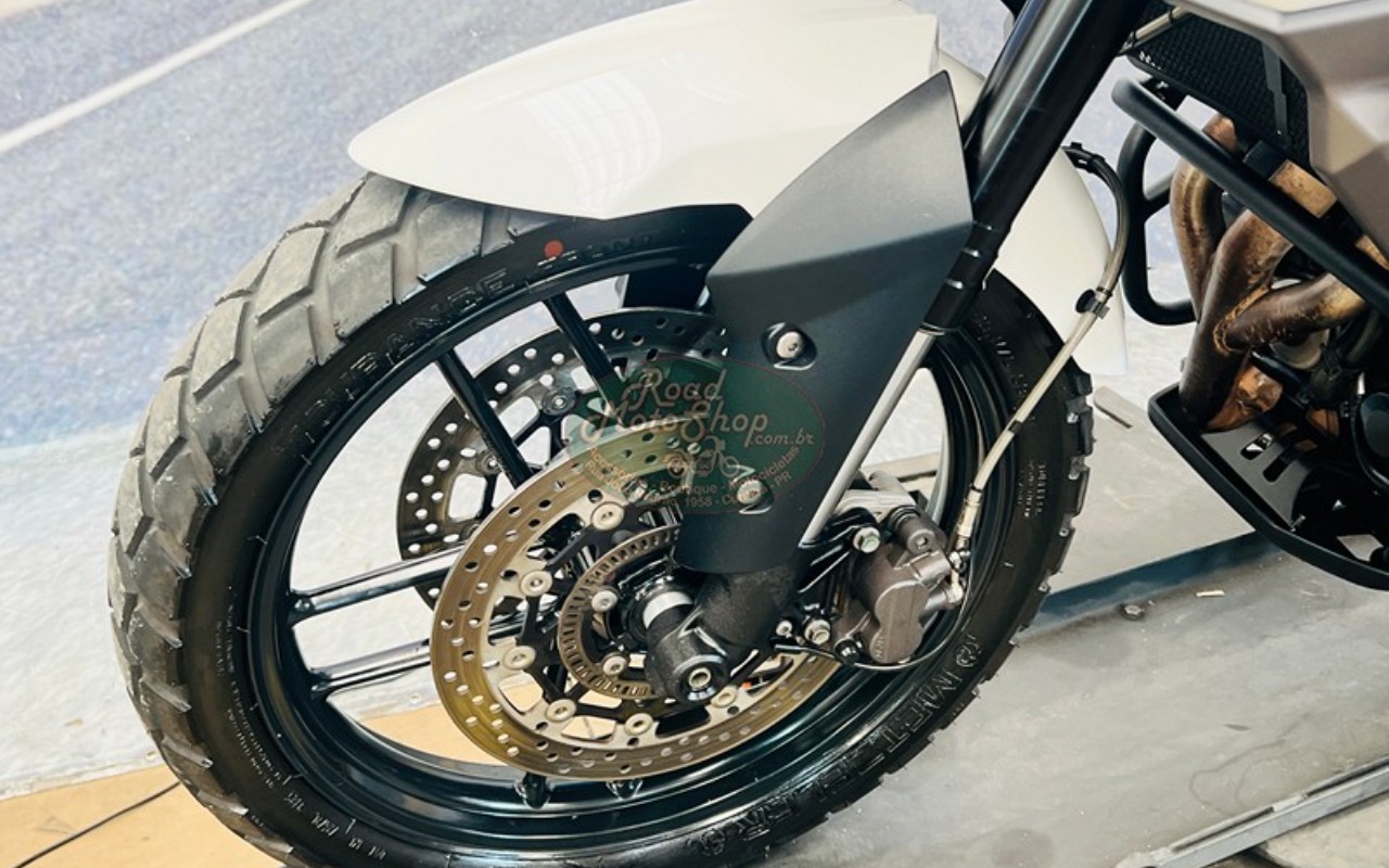 imagem-https://www.socarrao.com.br/sc-vehicle-images-prod/2655791/1784124078005-VElHRVIgODAwIEJSQU5DQV8yLmpwZw.jpg